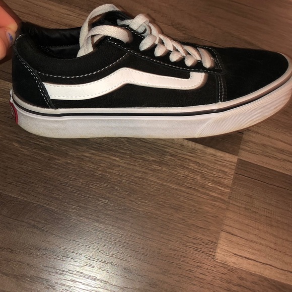 Vans - Picture 4 of 4